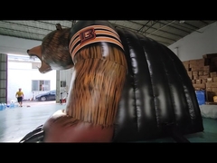 Μεγάλη Φουσκωτή Σήραγγα Κράνους, Μασκότ, Είσοδος Έναρξης Αγώνα Ποδοσφαίρου